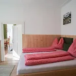 Penznhof Bed & Breakfast 3*