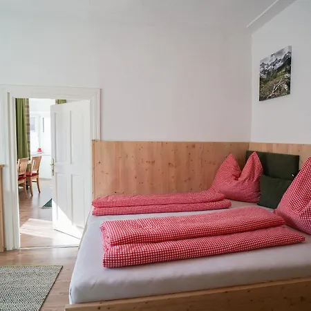 Penznhof Nocleg ze śniadaniem 3*